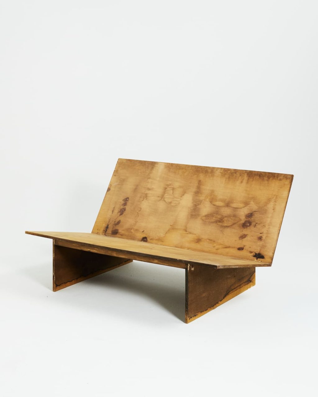 BENCH 3