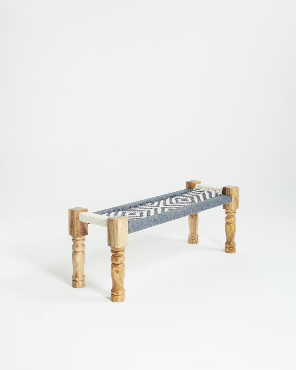 BENCH 5