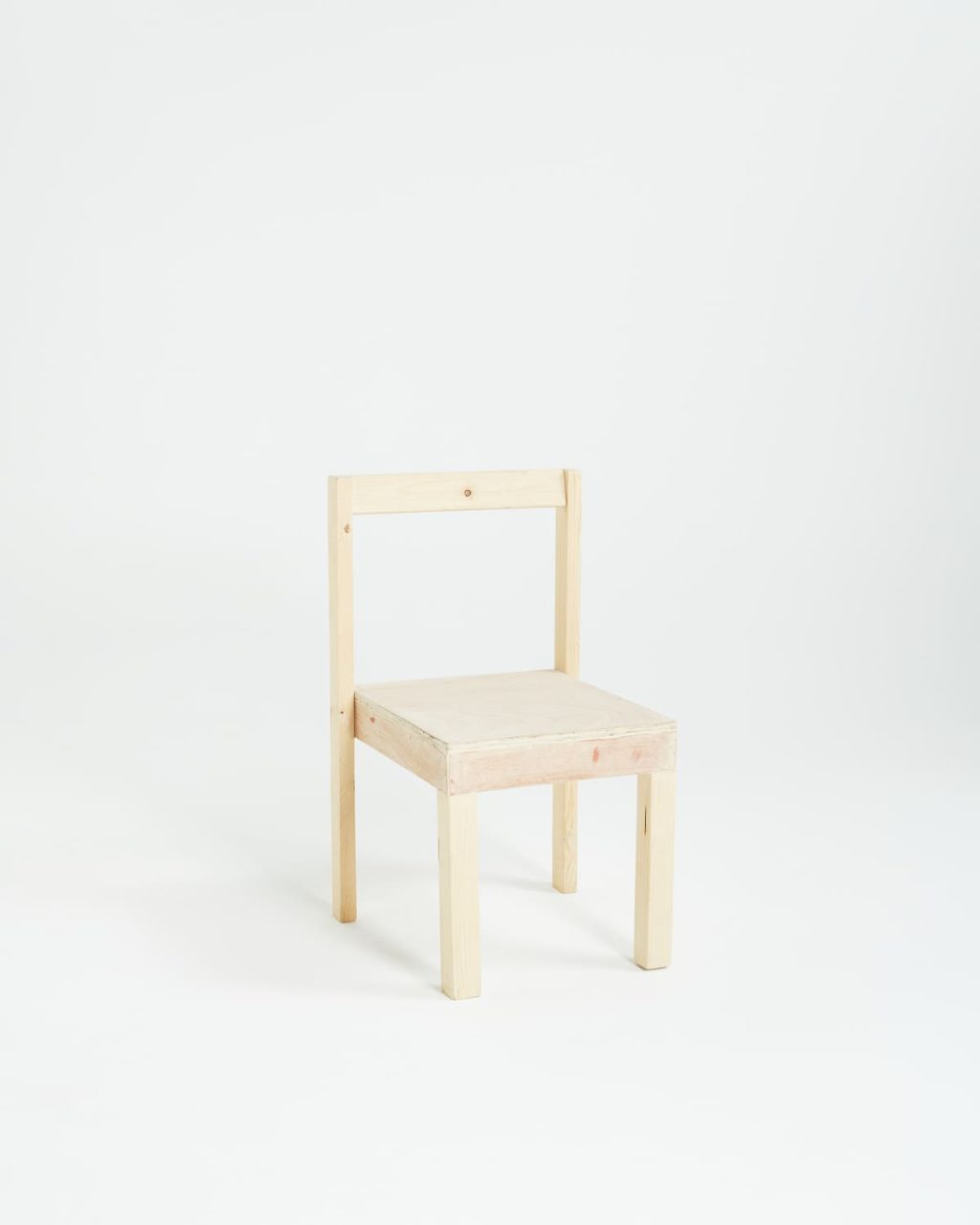 CHAIR 19