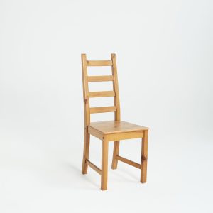 CHAIR 8