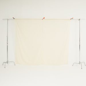 CURTAIN 18