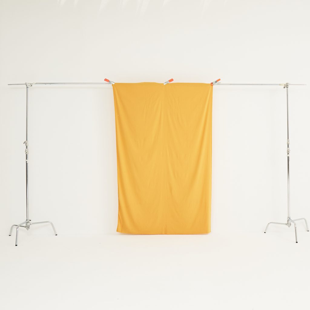 CURTAIN 27