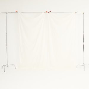 CURTAIN 33