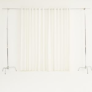 CURTAIN 4