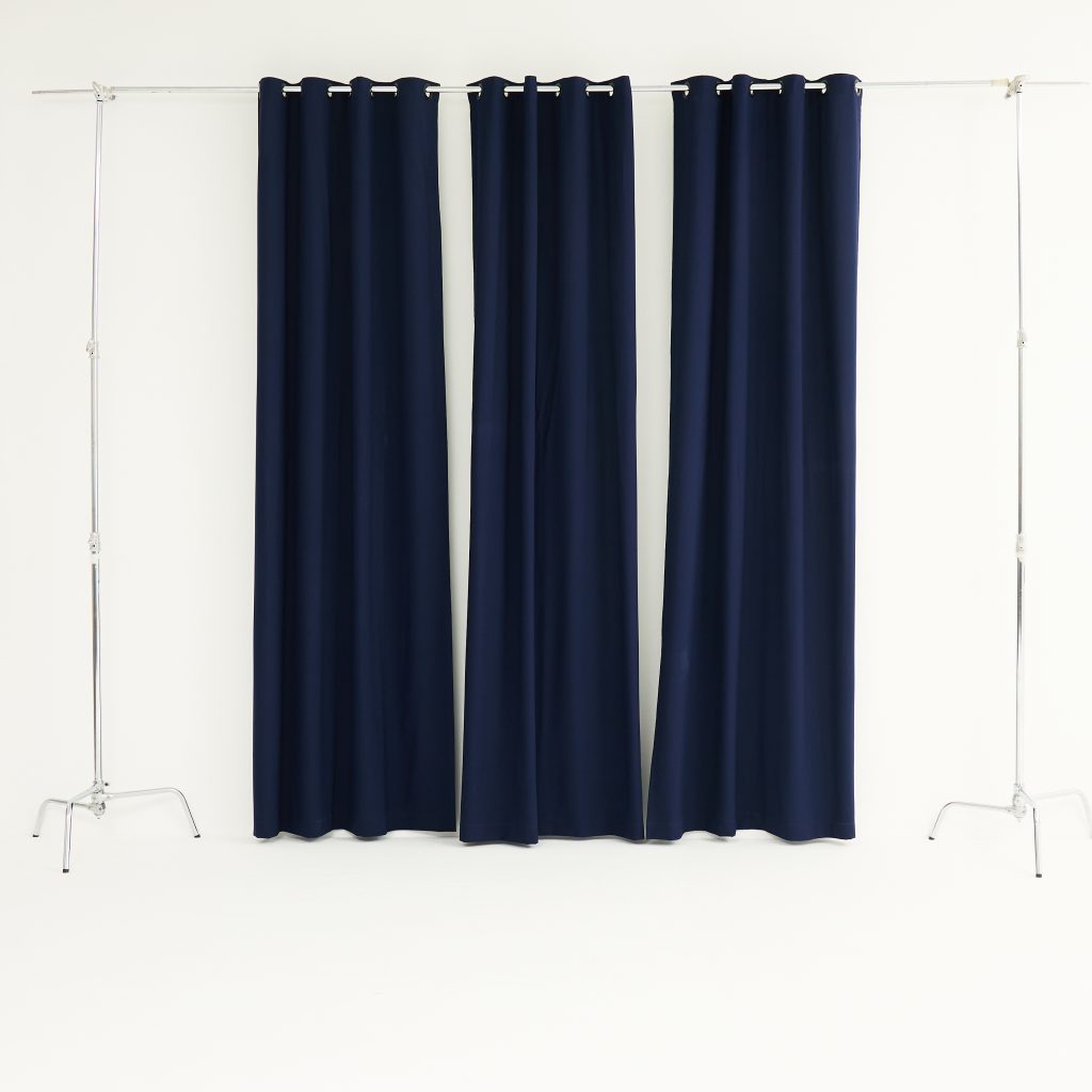 CURTAIN 6