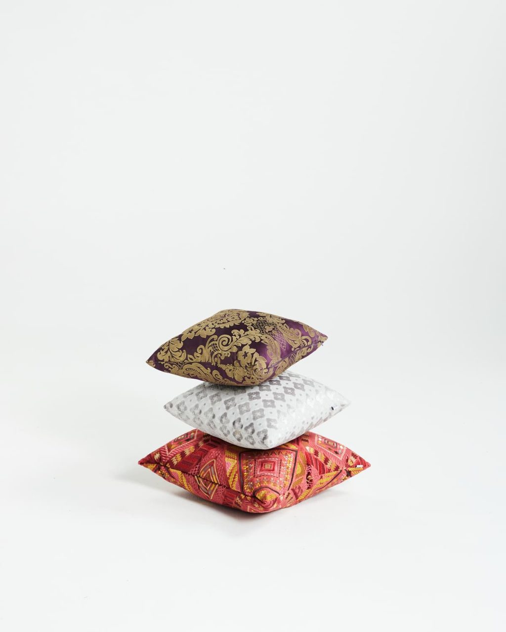 POUFS 4