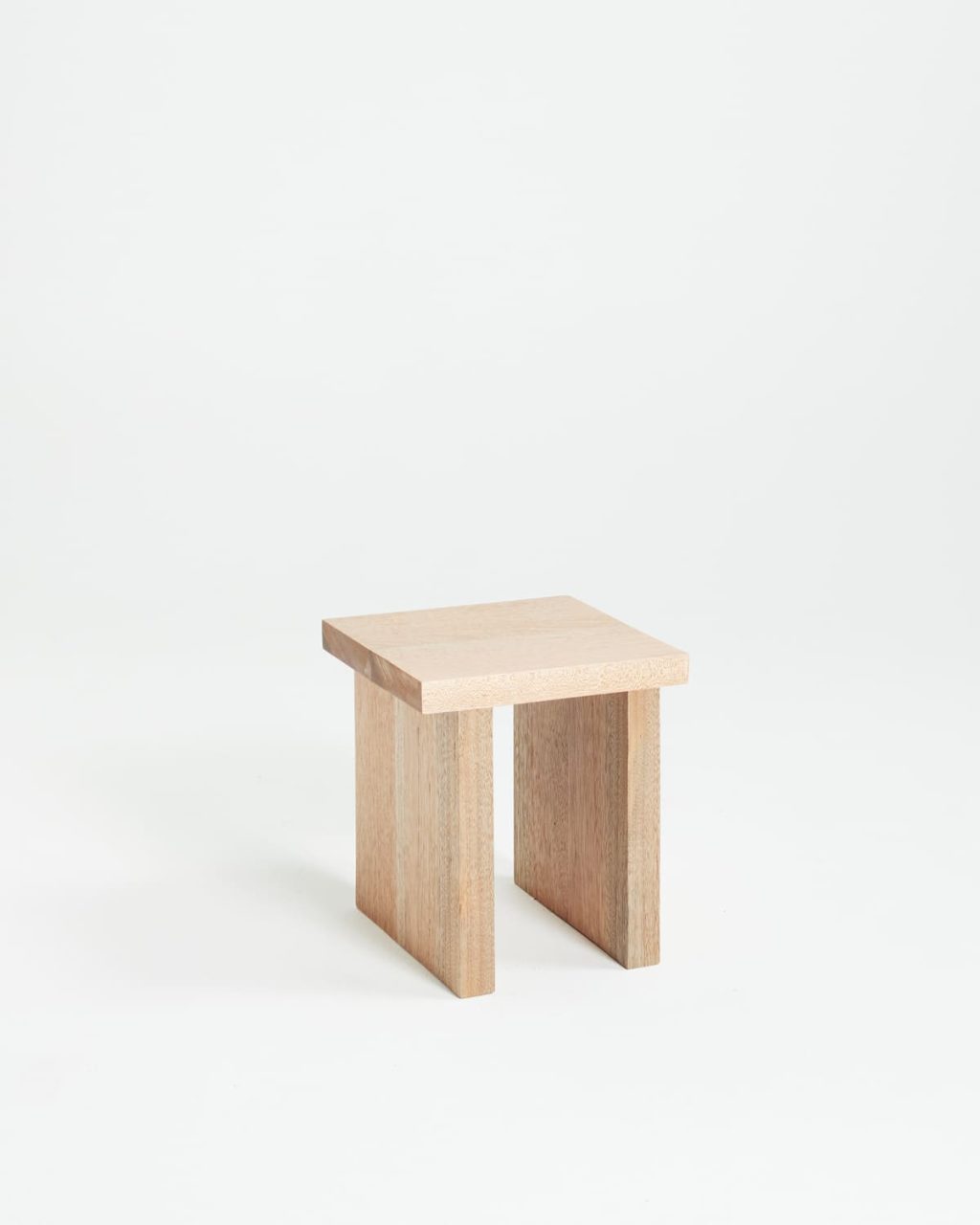 SIDE TABLE 5