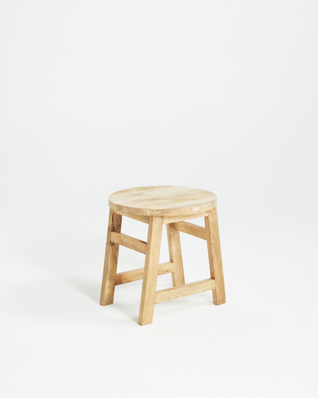 SIDE TABLE 4