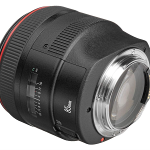 Canon EF 85mm f/1.2L II USM