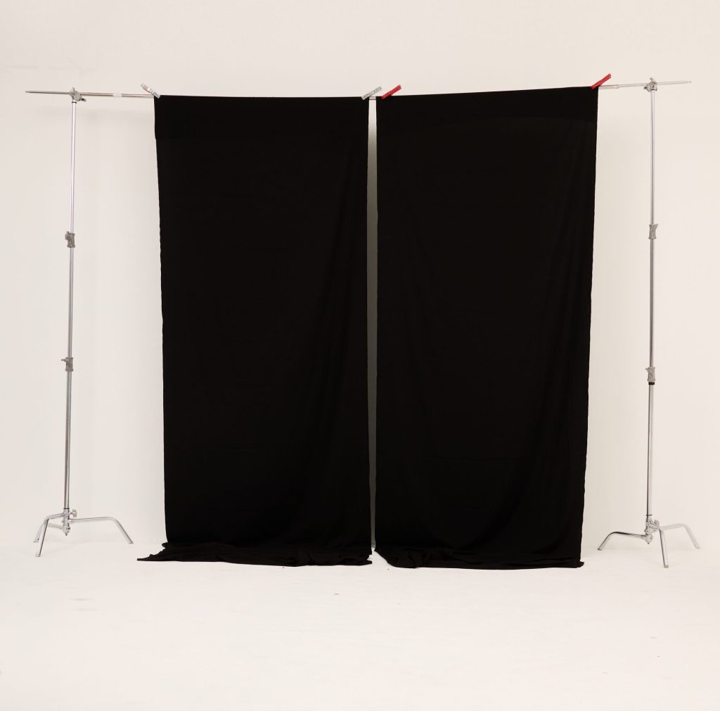 CURTAIN 46