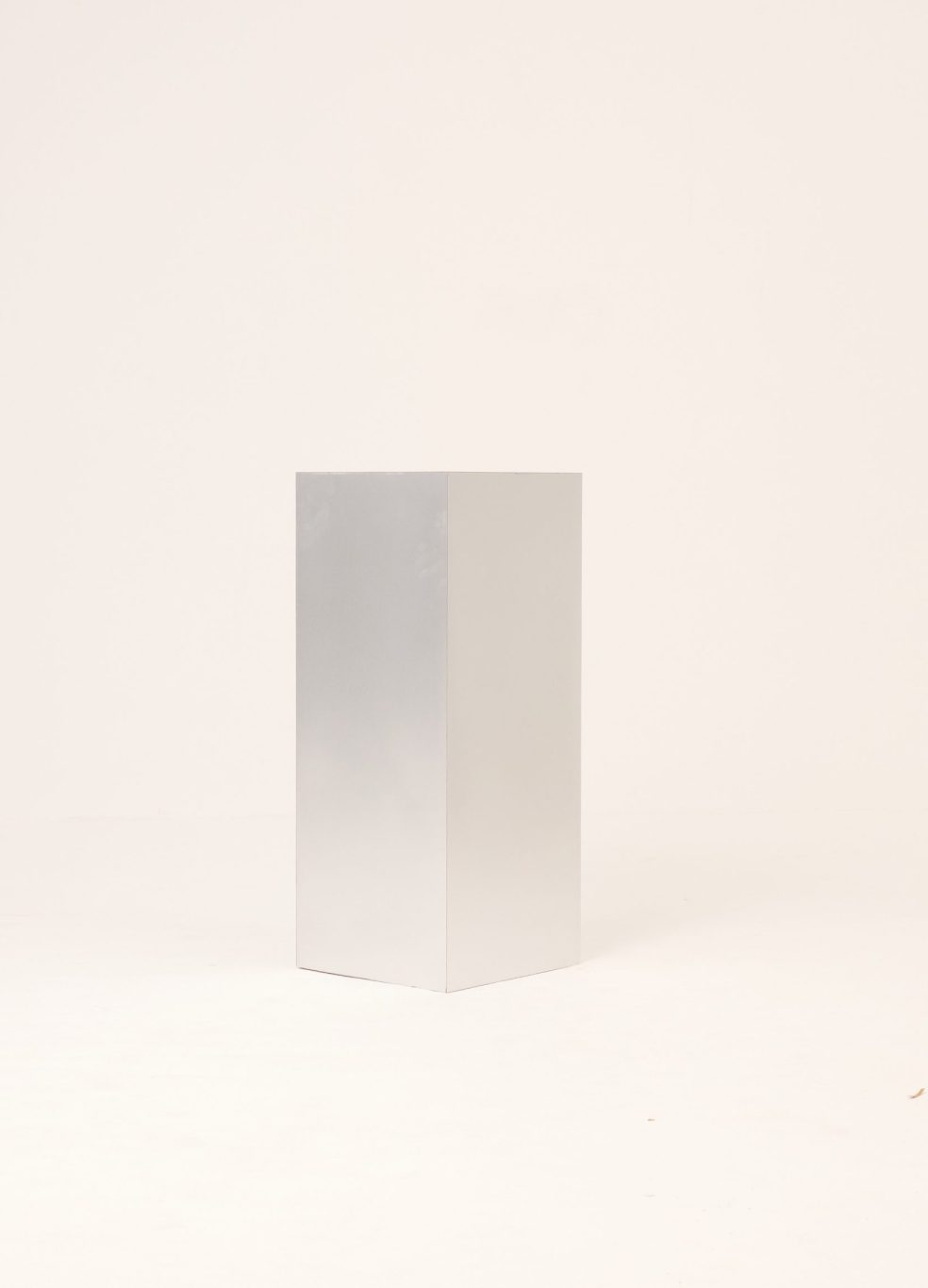 PLINTS & CUBES 23
